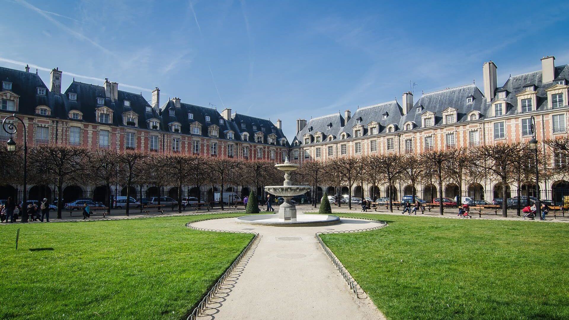 Marais Place des Vosges